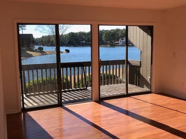 250 Sugar Gum Ln, Pinehurst, NC