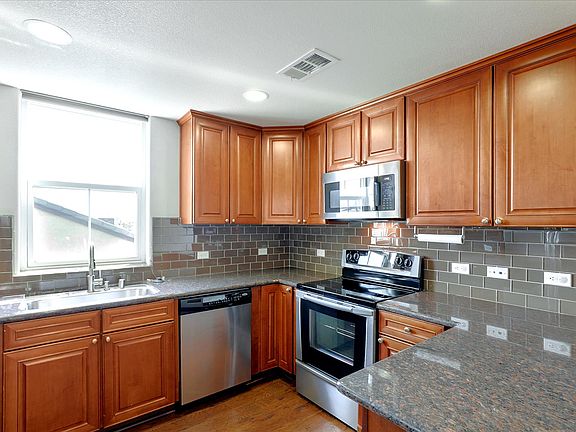 3rd image of 809 Auzerais Ave Unit 1-300