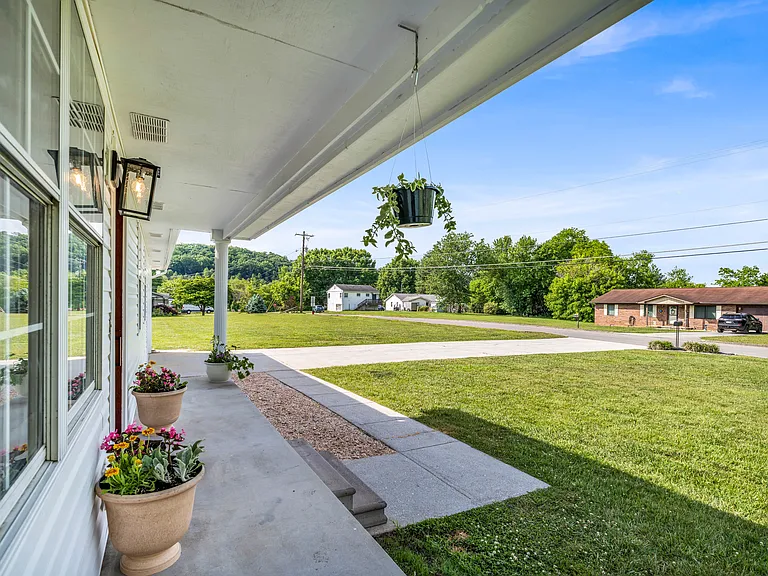 3412 Happy Acres Rd — Photo 6