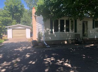 704 8th Ave NW, Waseca, MN 56093