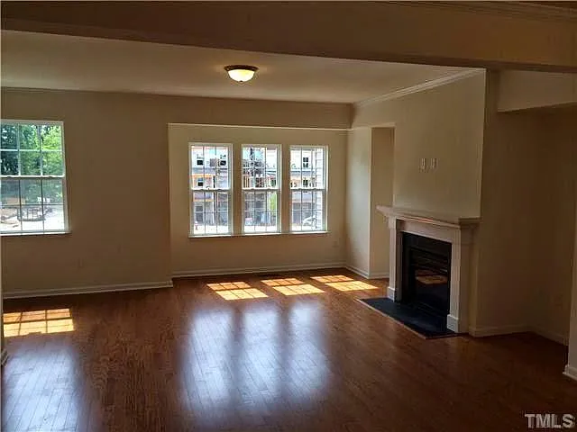 4961 Highcroft Dr — Photo 2