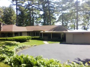 507 Greenway Ave, Green Lake, WI 54941