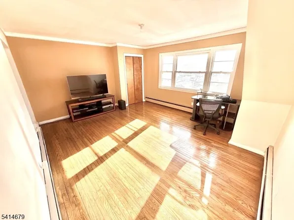 1029 Harrison Ave, Roselle, NJ 07203