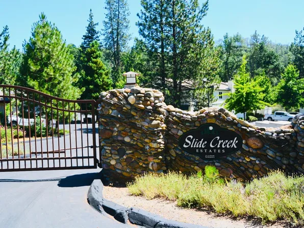 40501 Road 222 APT 104, Bass Lake, CA 93604