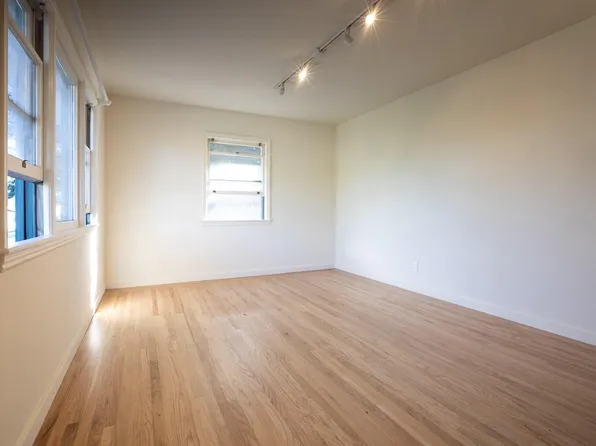 1206 Carmelita Ave #4, Burlingame, CA 94010
