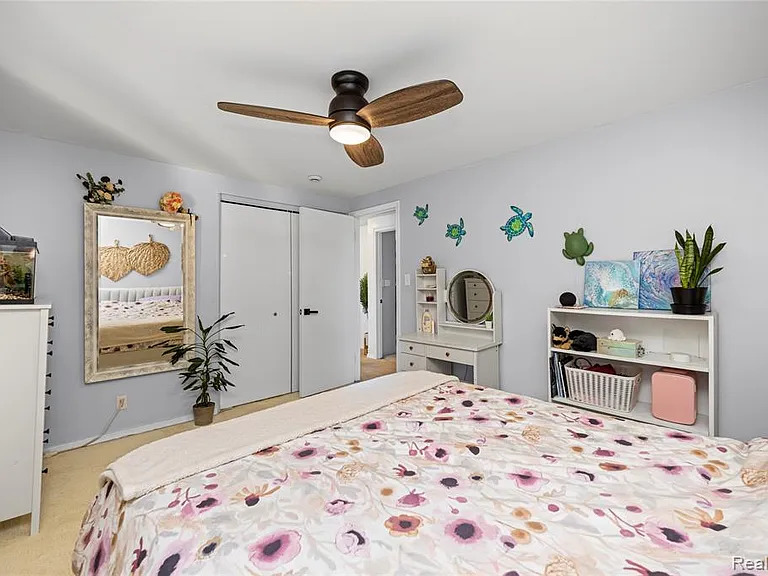 38027 Mallast St — Photo 27