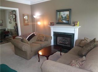 100 Huntington Pl, Tullahoma, TN 37388