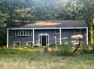 51 Rustys Rd, Hudson, NY 12534