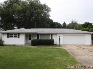 405 W Tremont St, Waverly, IL 62692