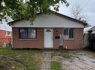 19606 Opal St, Clinton Township, MI 48035