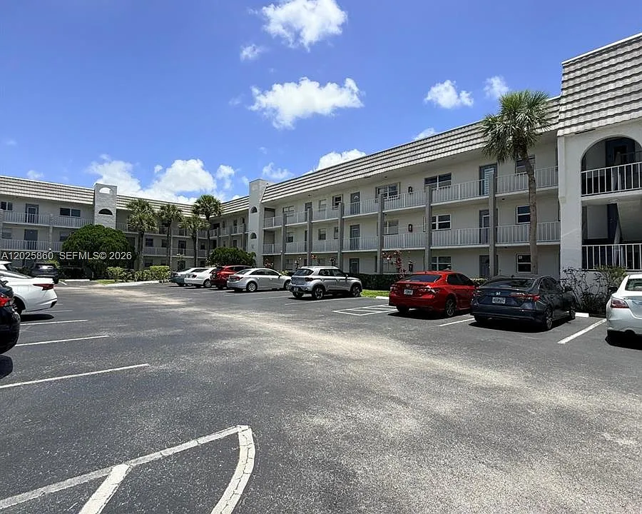 8595 Sunrise Lakes Blvd #307