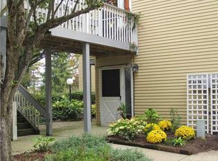 487 Old Coach Dr APT D, Westerville, OH 43081