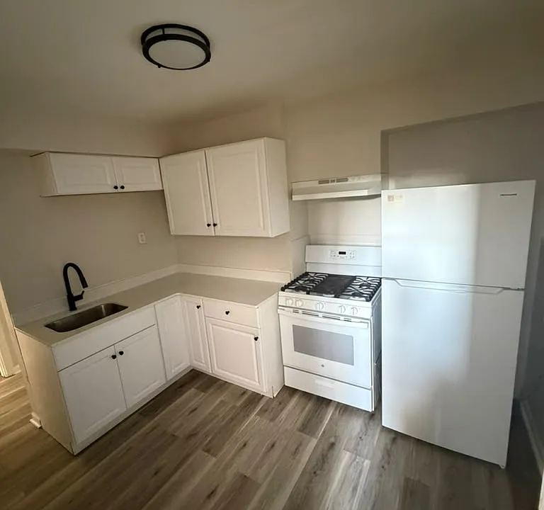 5130 Reading Rd #1