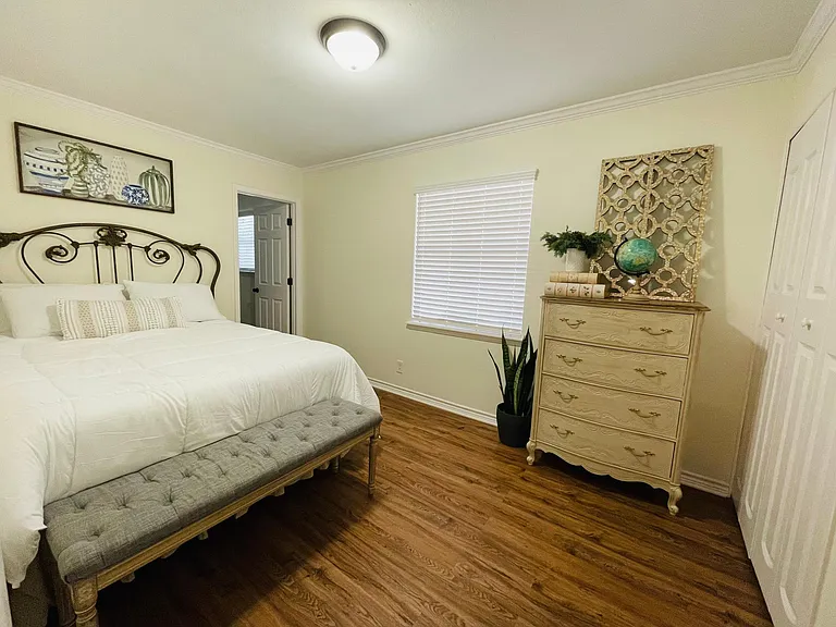 Lazy Oak Dr — Photo 12