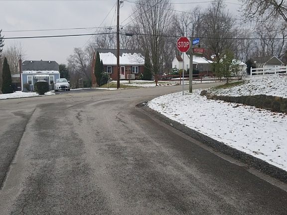 4th image of 133 Kenmont Ave