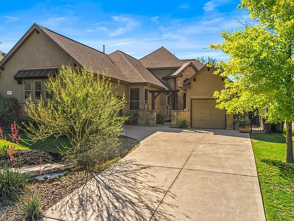 3rd image of 22204 Red Yucca Rd