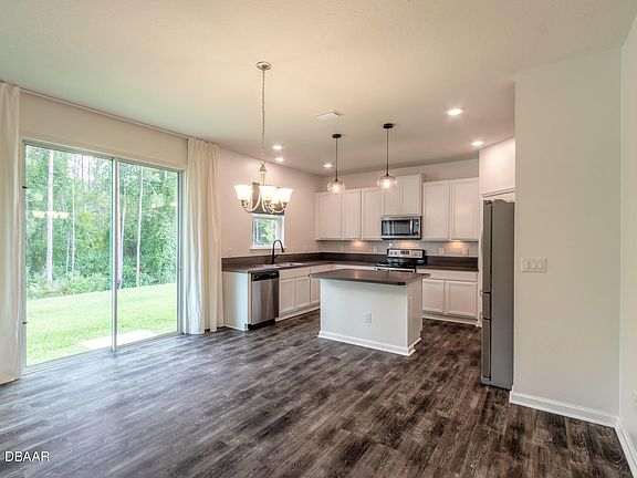 3rd image of 107 Pergola Pl