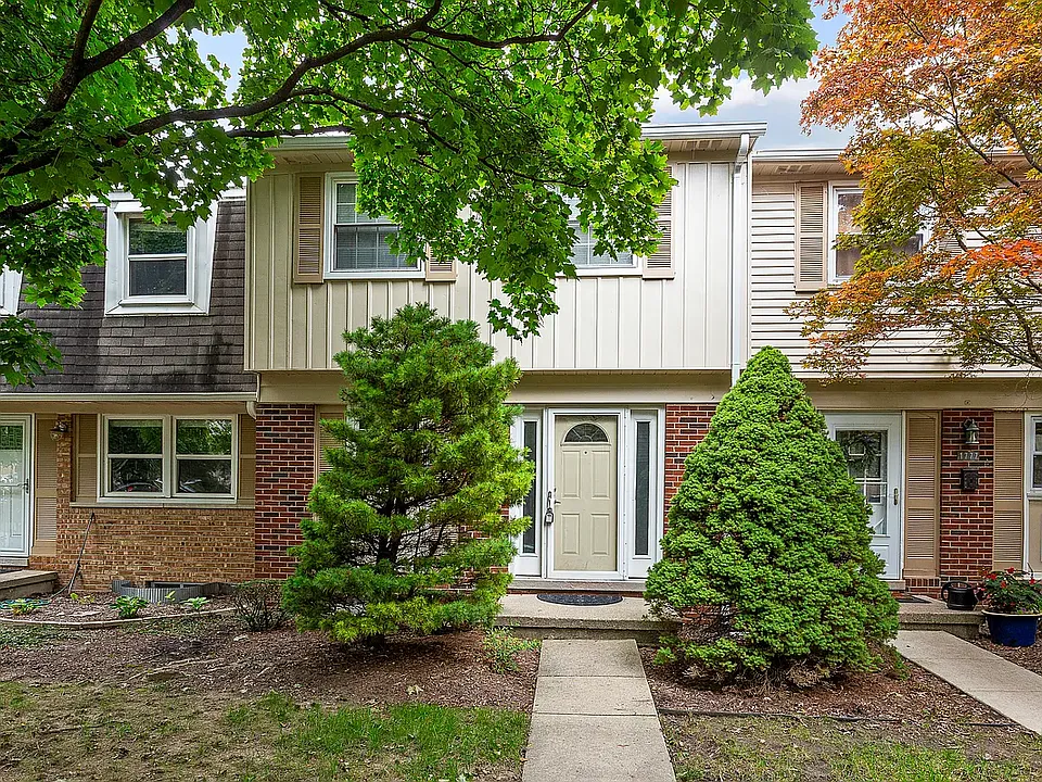 1775 Brentwood Dr