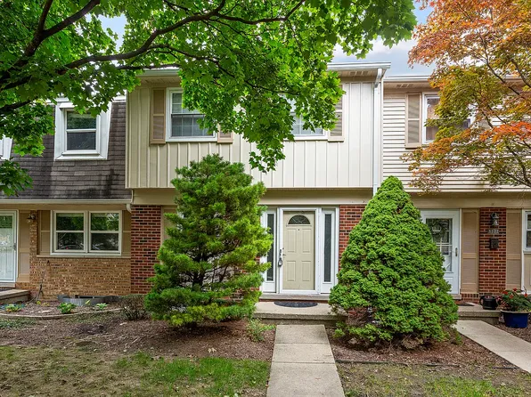 1775 Brentwood Dr, Troy, MI