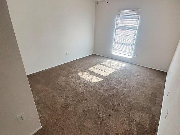 4th image of 6925 Glendale Dr