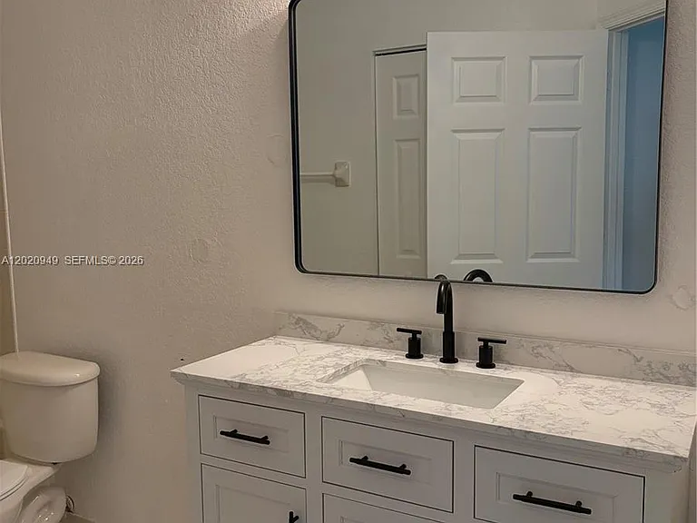 8835 S Isles Cir #0 — Photo 11