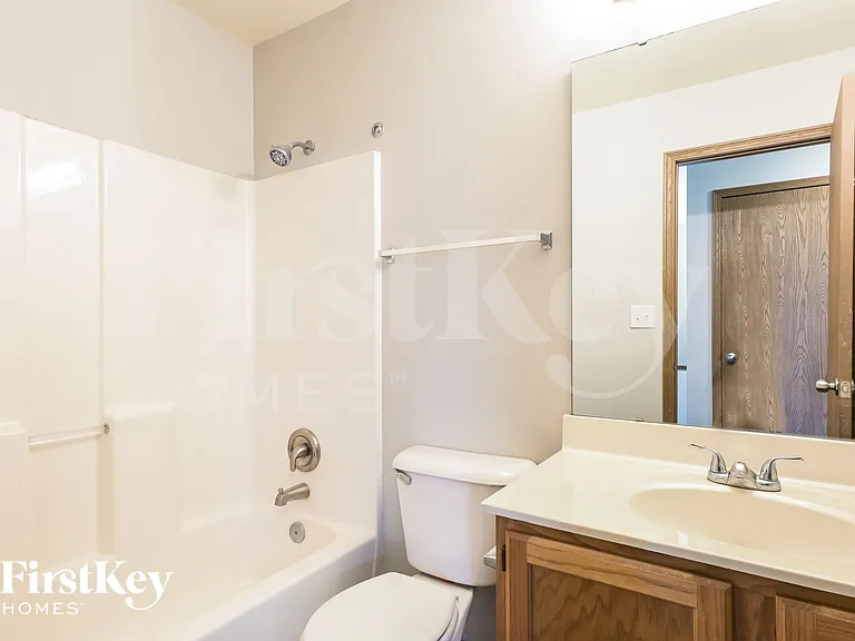 710 Tobermory Ct — Photo 16