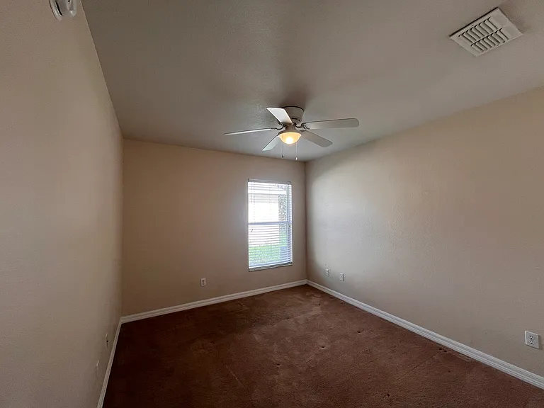 2005 Lake Eloise Dr N — Photo 13