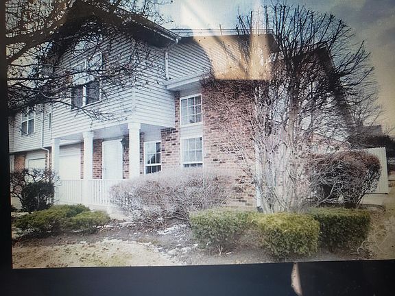 Gorgeous 3 bedroom 2 Bath townhouse!!! MUST SEE!!!