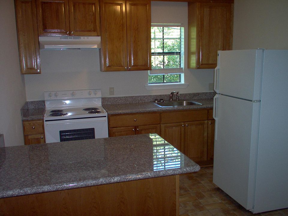 1st image of 1417 8th St APT 9
