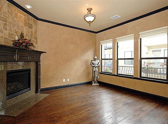 4th image of 7220 Scotland Ct
