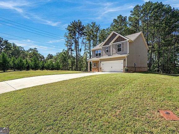 4th image of 601 Monticello Ln