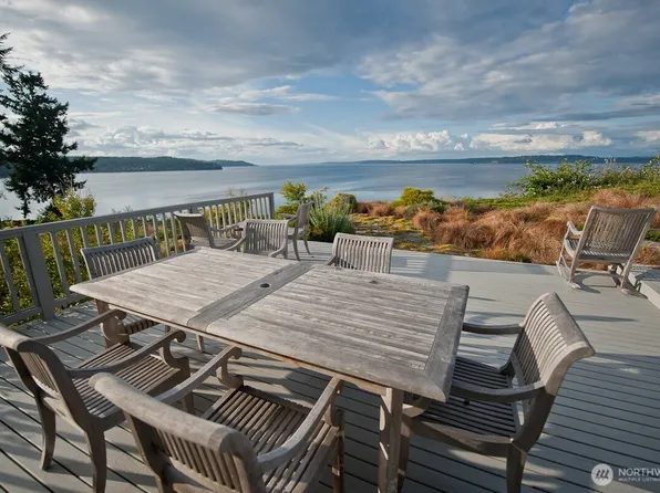 7100 SW Maury Park Road, Vashon, WA 98070