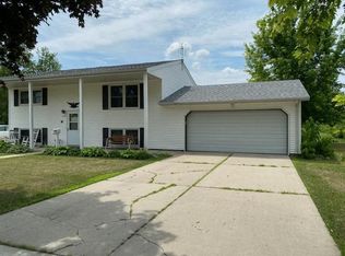 605 E Elm Ave, Olivia, MN 56277