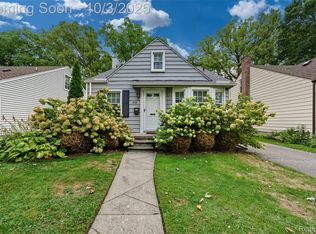 1515 Etowah Ave, Royal Oak, MI 48067