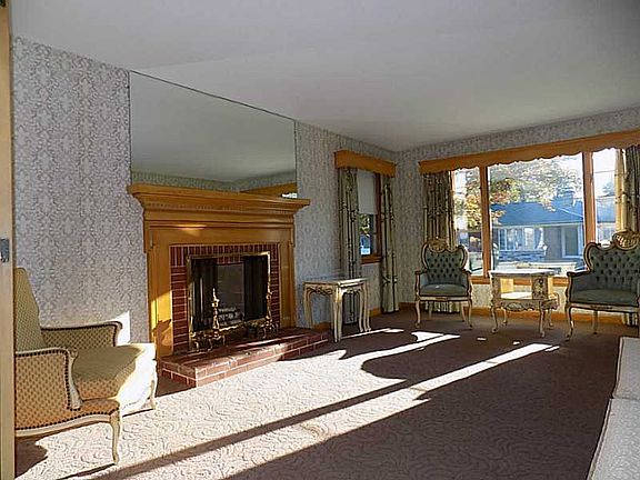 4th image of 3 Carol Ann Dr