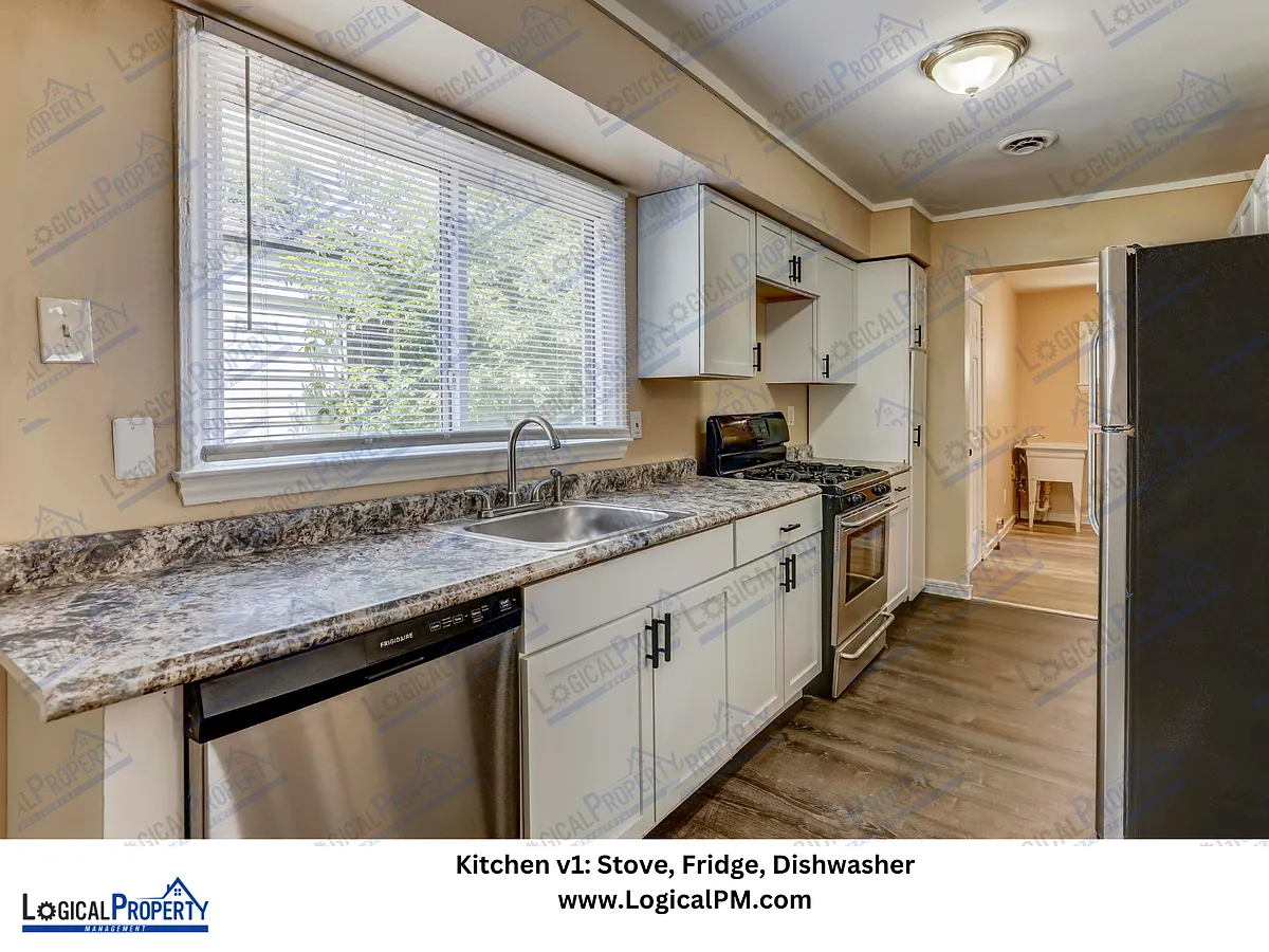 2_Kitchen - 20794 Audrey Ave