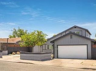 301 Baylor Dr, Vallejo, CA 94589