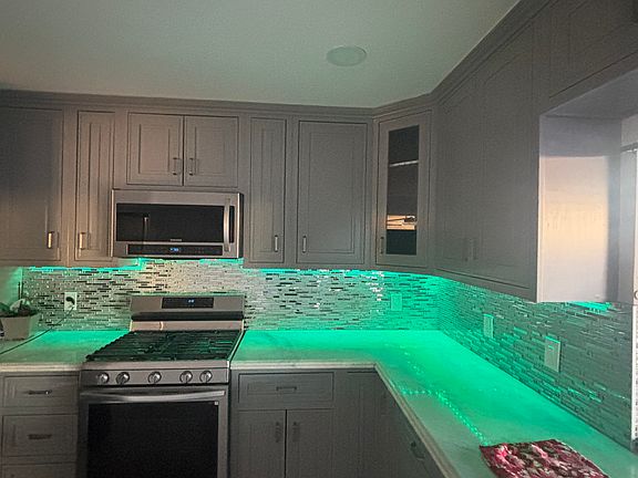 2nd image of 104 Sierra Meadow Dr