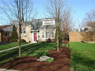 641 S Parkside Ave photo 1
