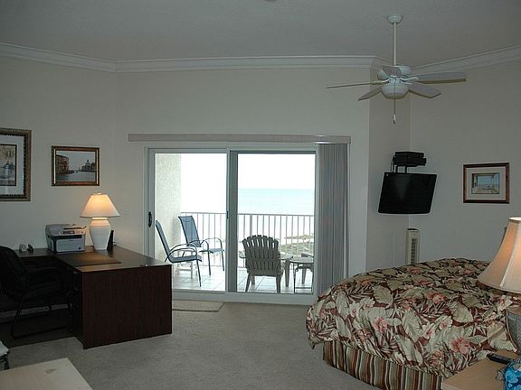 5th image of 14 Somerset St APT 603