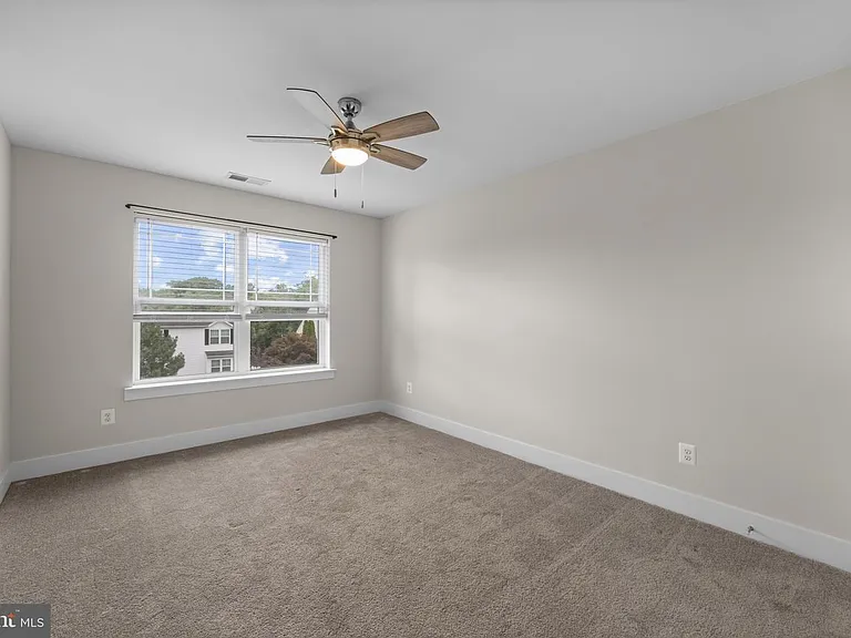5707 Lowell St — Photo 21