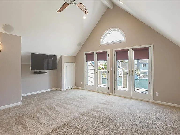 608 Mystic Ln — Photo 33