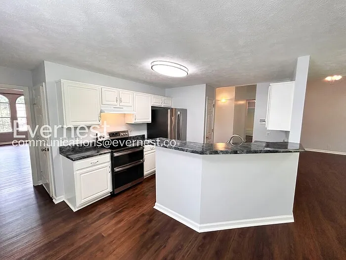 1813 Bryce Cir — Photo 4