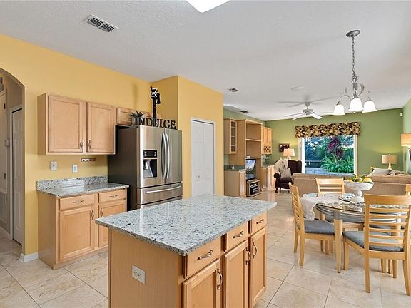 4th image of 13874 Mirror Lake Dr