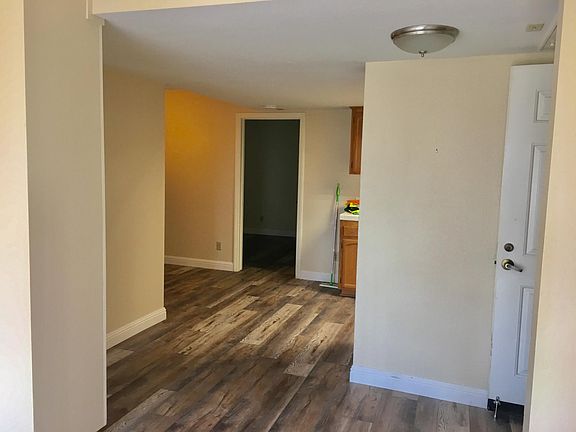 3rd image of 2825 3rd Ave Unit 302