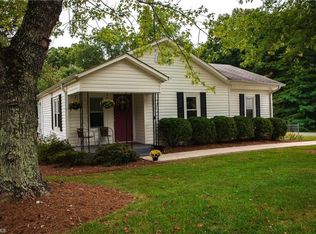 4605 Kelsey Dr, Walkertown, NC 27051