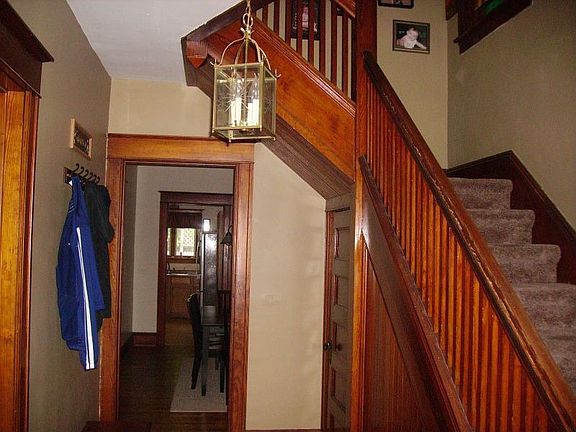 2nd image of 257 Grand St