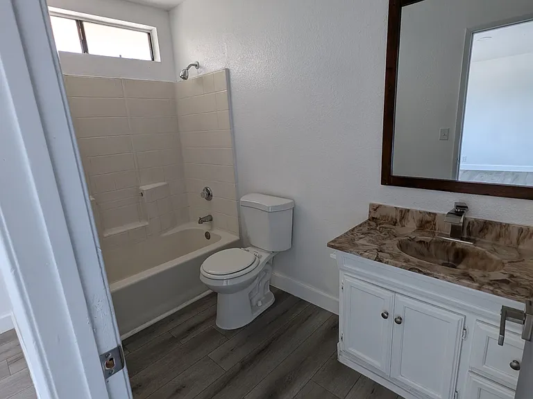 6034 Live Oak St #C — Photo 9