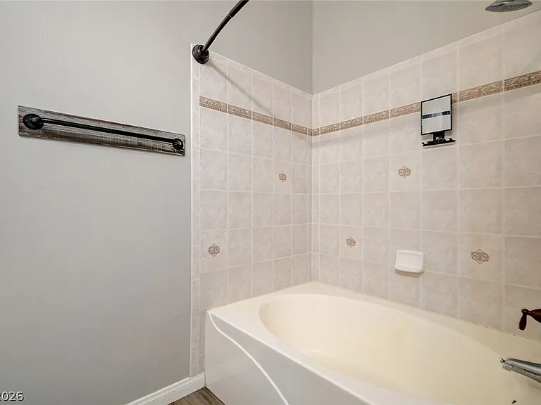 201 Kaelyn St #1 — Photo 28