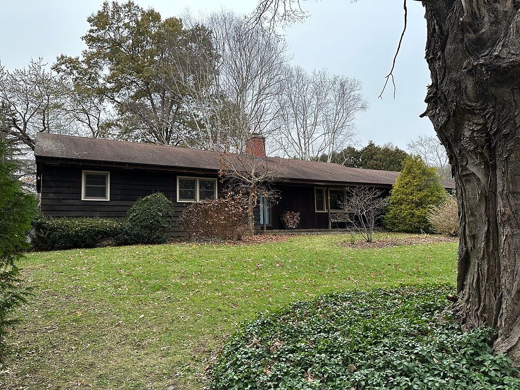 39 Sawmill Plain Rd, South Deerfield, MA 01373 Zillow